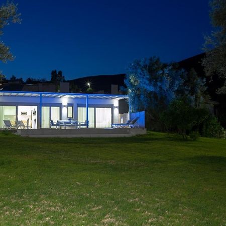 Averto Villas With Private Pool Νυδρί Εξωτερικό φωτογραφία