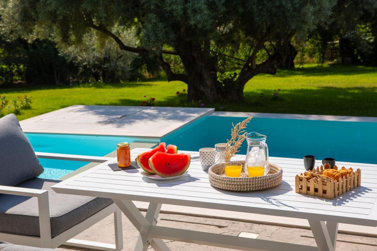 Averto Villas With Private Pool Νυδρί Εξωτερικό φωτογραφία