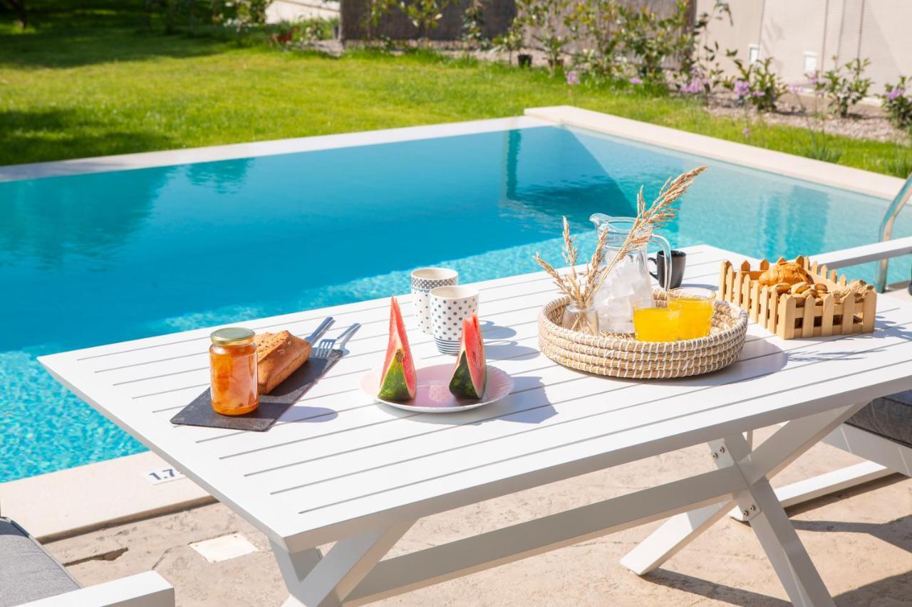 Averto Villas With Private Pool Νυδρί Εξωτερικό φωτογραφία