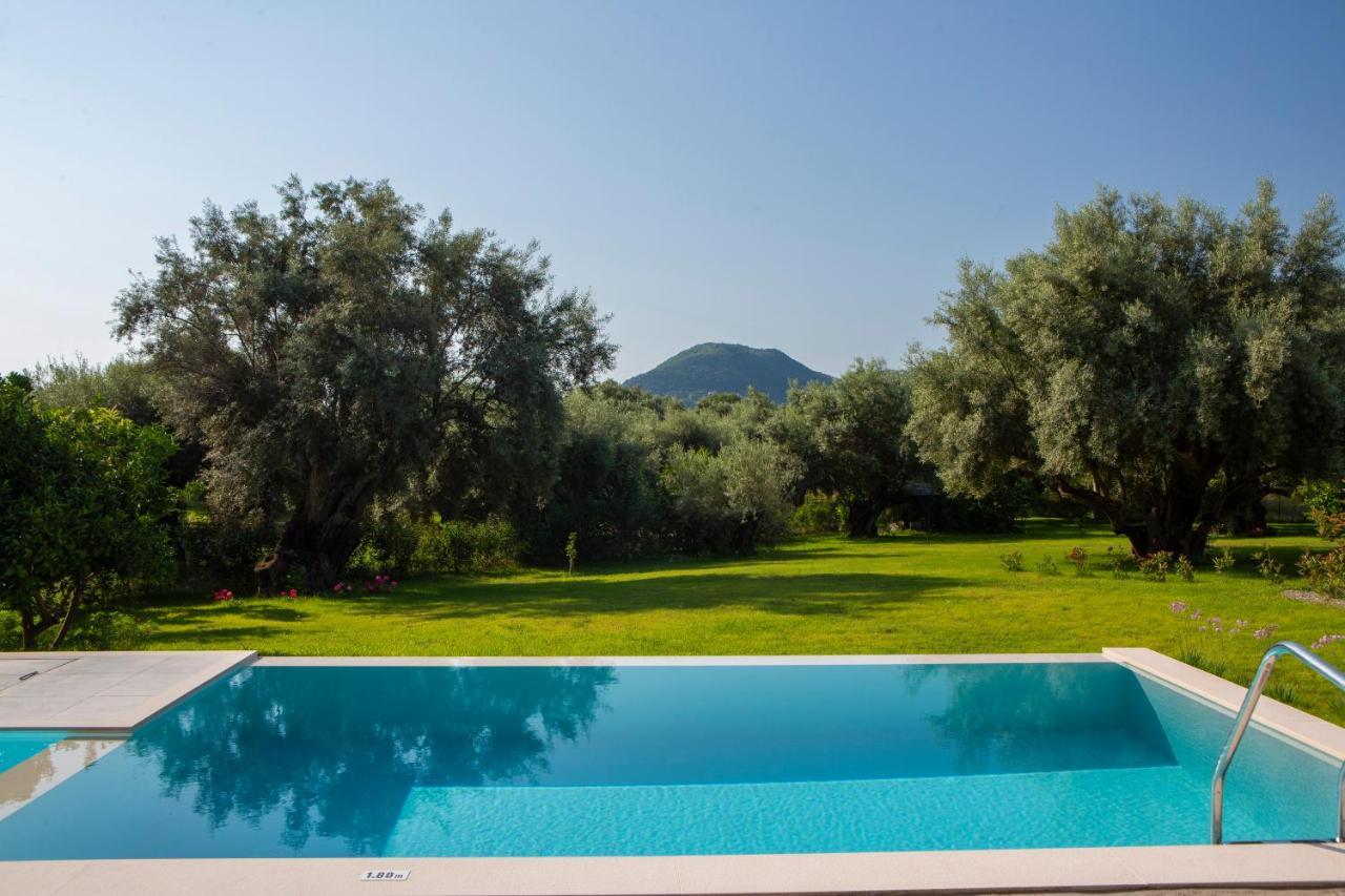 Averto Villas With Private Pool Νυδρί Εξωτερικό φωτογραφία