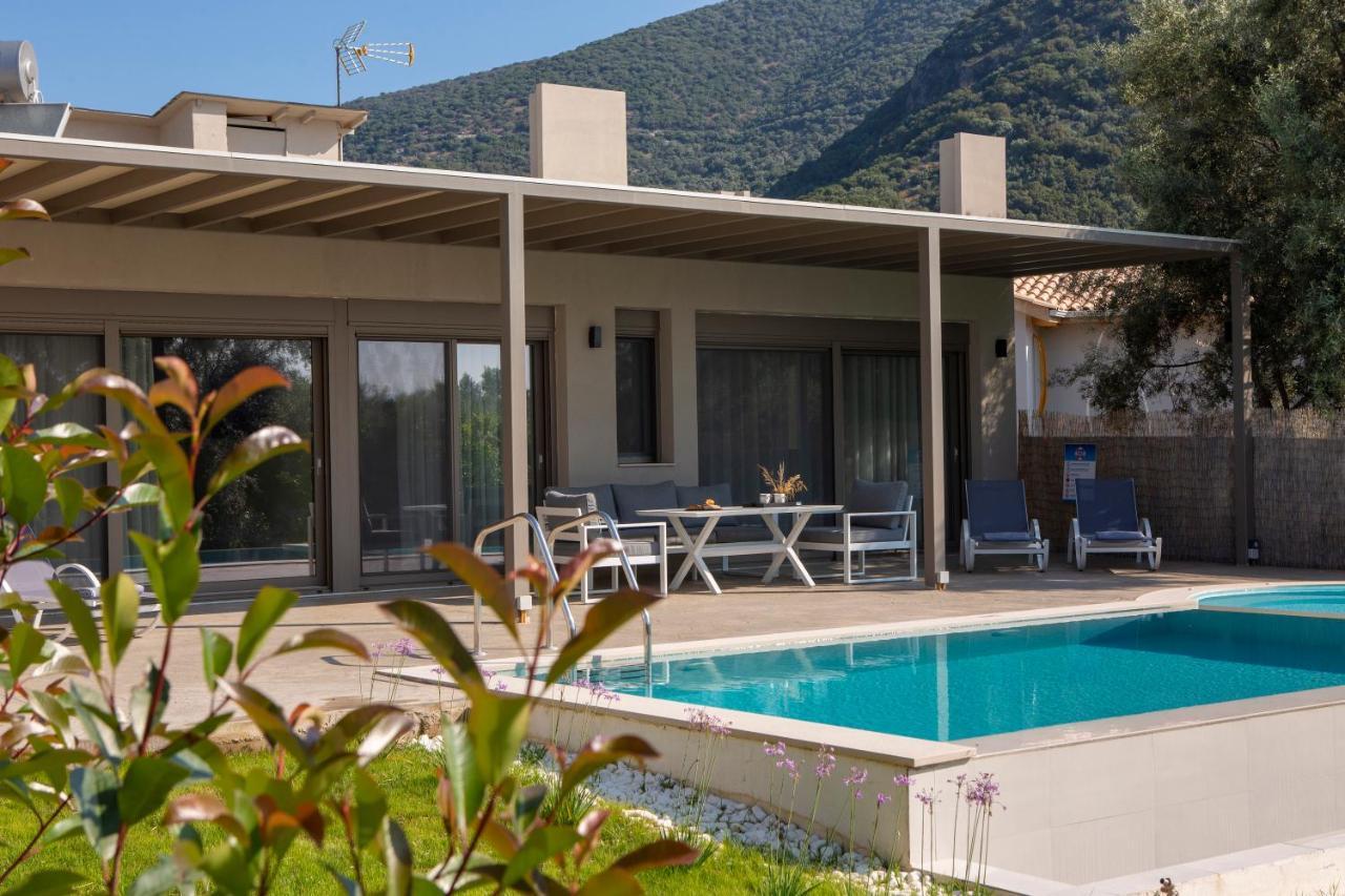 Averto Villas With Private Pool Νυδρί Εξωτερικό φωτογραφία