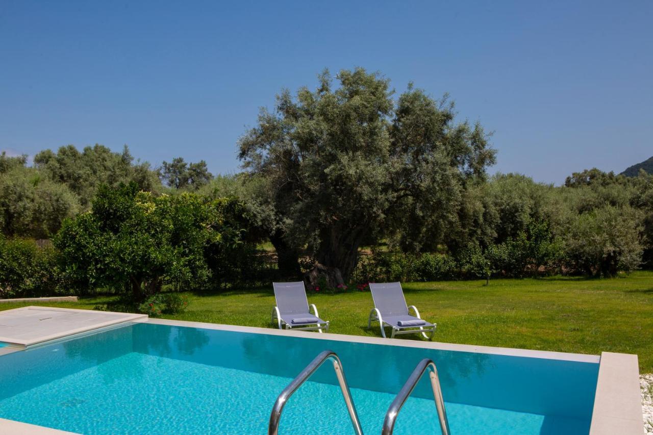 Averto Villas With Private Pool Νυδρί Εξωτερικό φωτογραφία