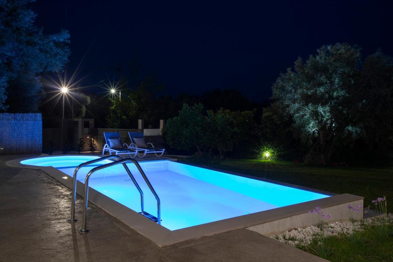 Averto Villas With Private Pool Νυδρί Εξωτερικό φωτογραφία